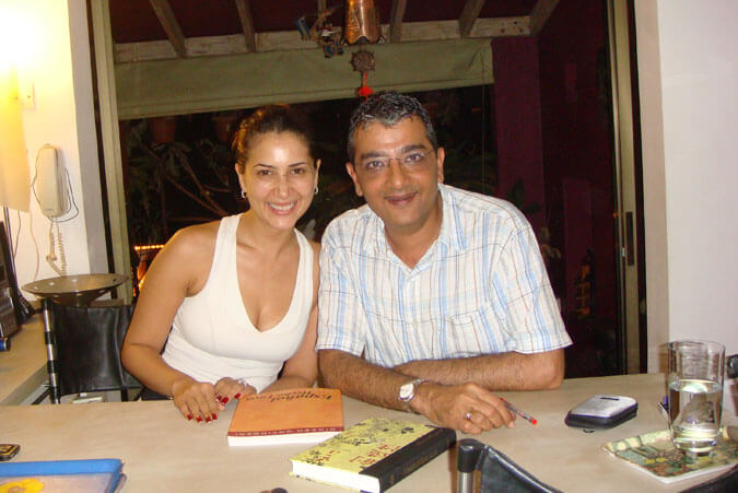 Mr. Dinesh Govindani with Bolllywood actress Kim Sharma, one of our celebrity students at Academia de Español